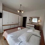 Coastal Comfort 아파트