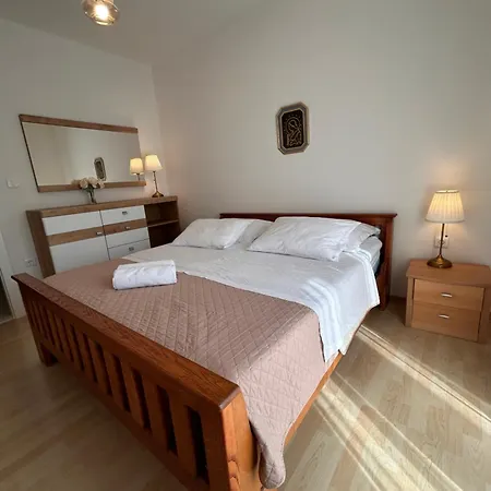 Апартаменти Coastal Comfort Подстрана